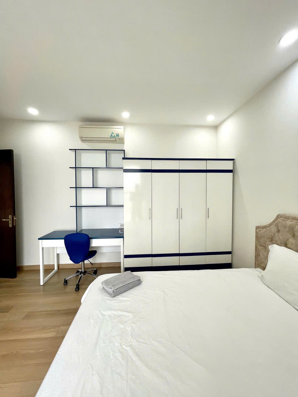 Cho thuê Homestay 4 Phòng Ngủ tại Times City